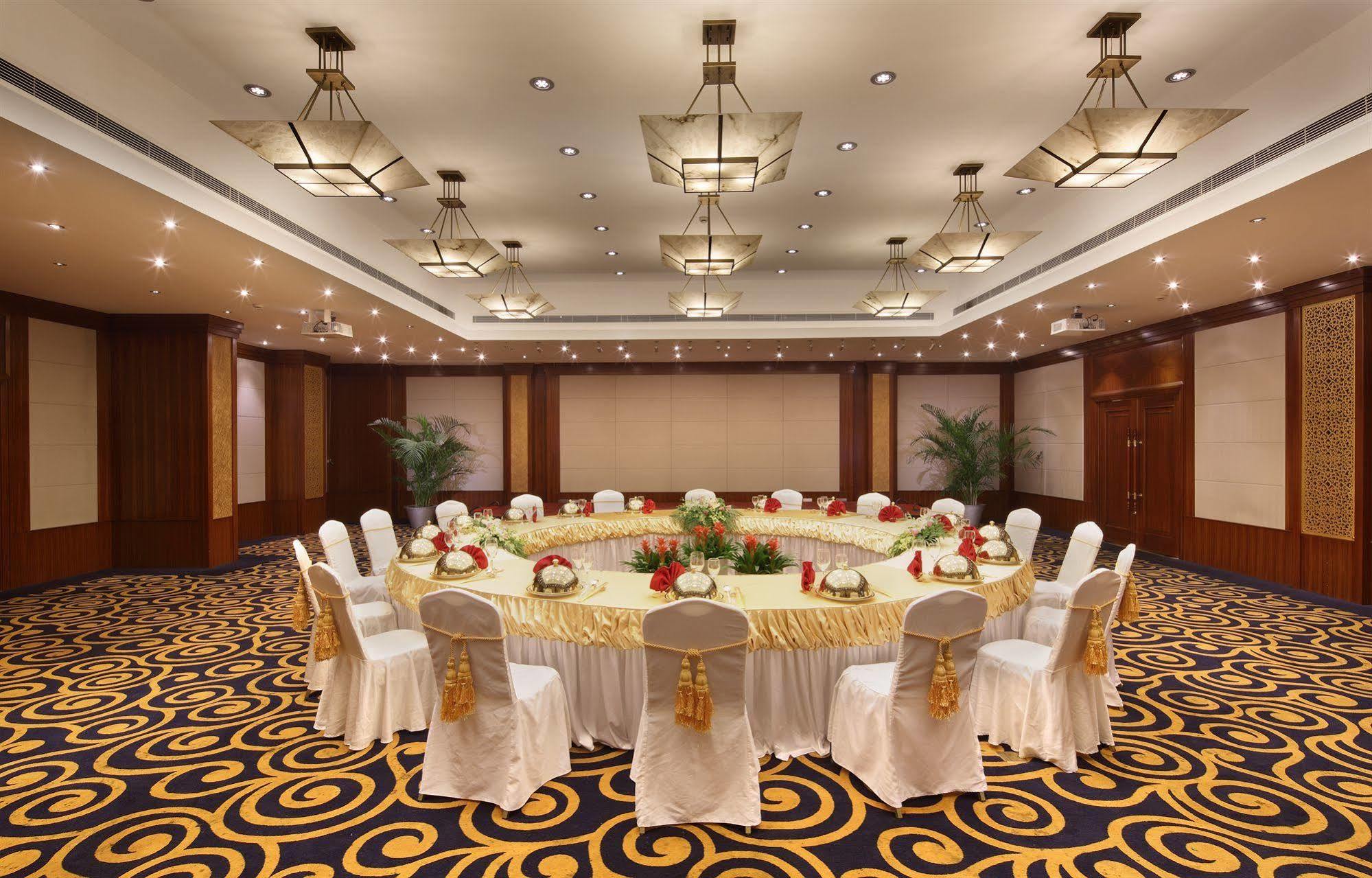 Shanghai Hotel Jin Jiang Екстер'єр фото